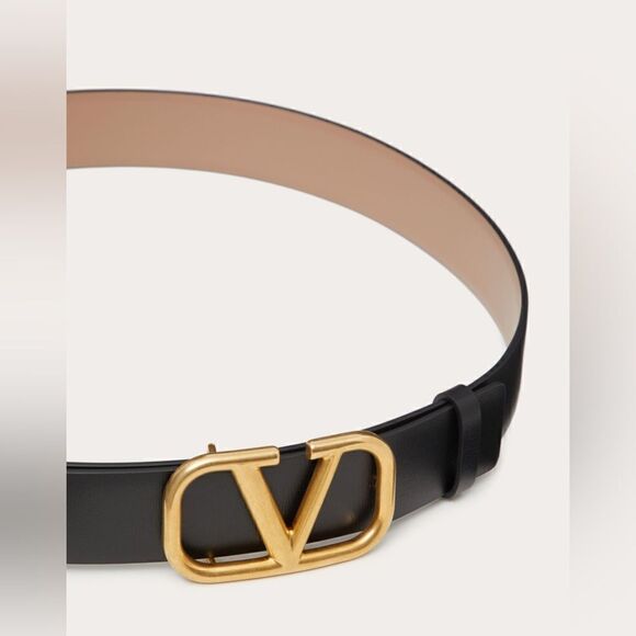 Valentino REVERSIBLE SIGNATURE BELT/GLOSSY CALFSKIN 30 MM SMOKEY/ NEW $6… - Picture 2 of 16